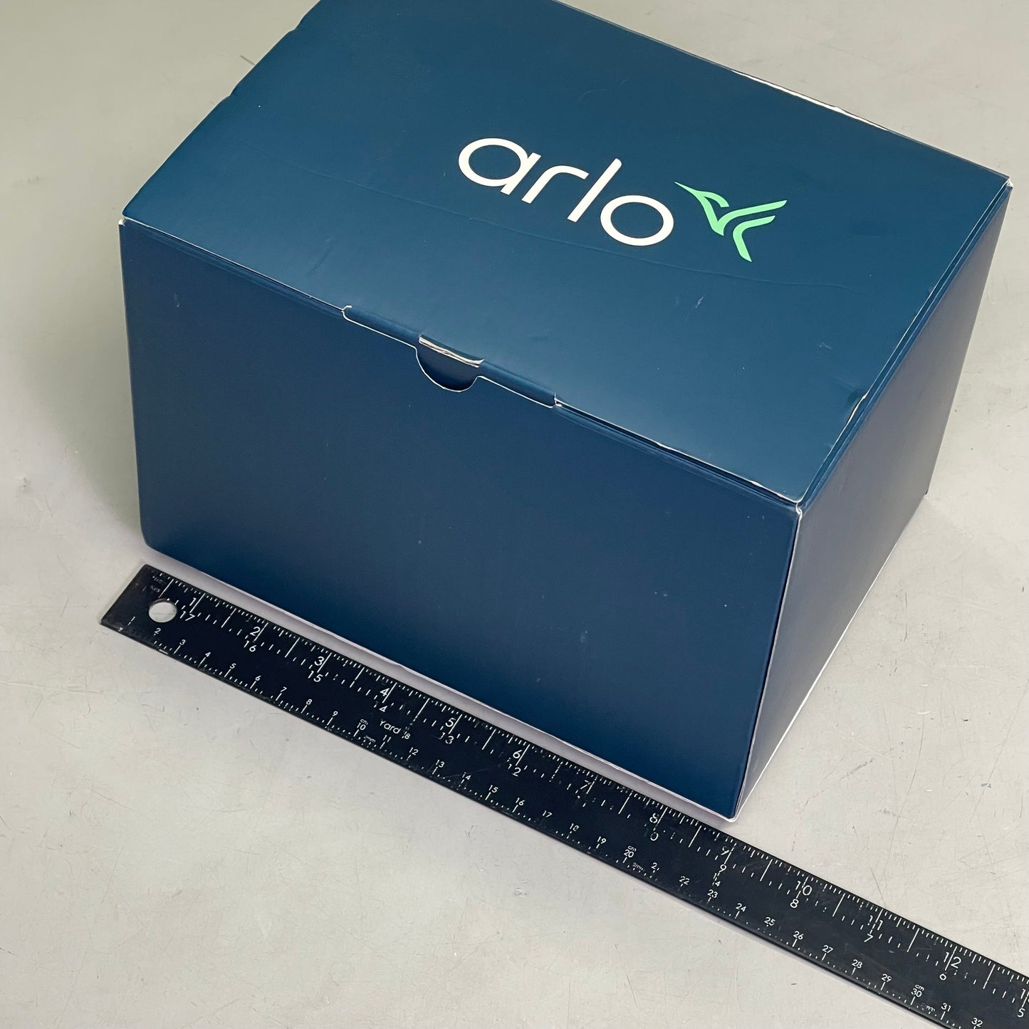 ARLO (3 PACK) Essential Wire-Free Spotlight Security Cameras 130° FOV White VMC2330W-100NAS (Pre-Owned)